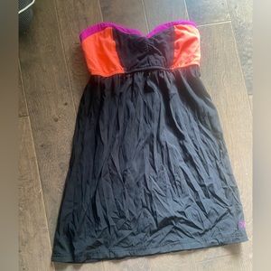 Hurley top